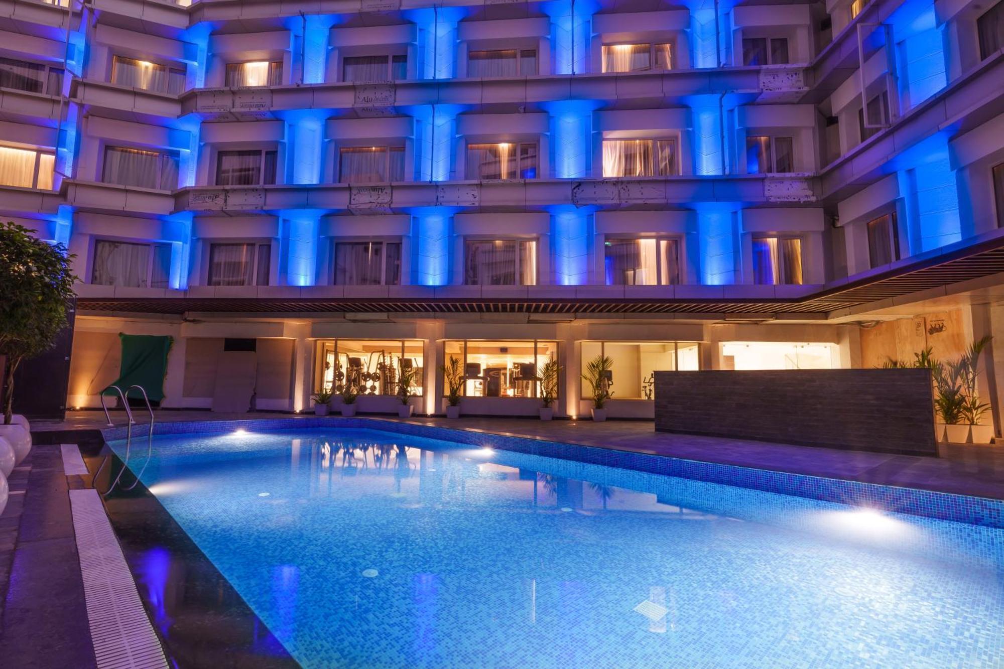 Pharos Hotels Madrás Exterior foto